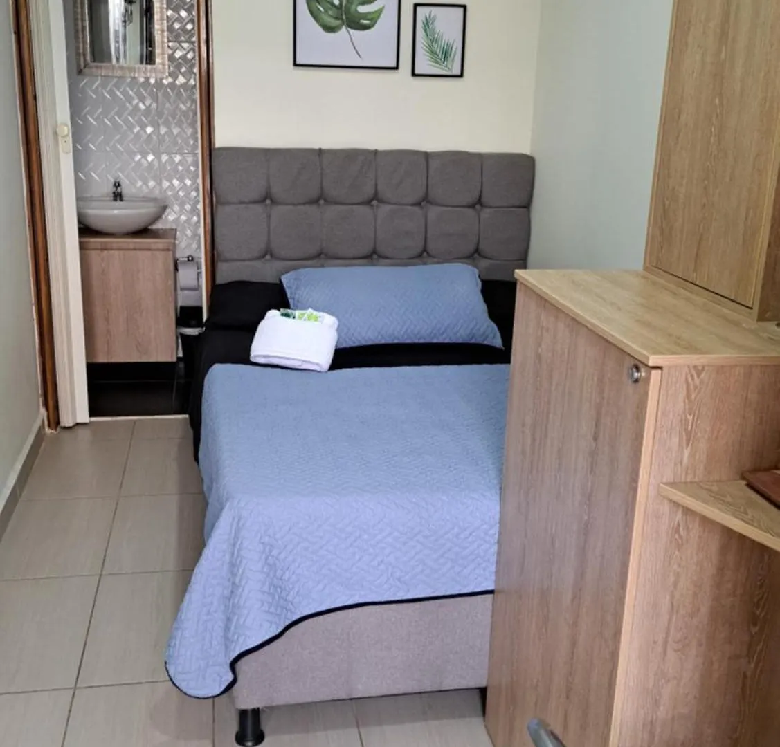 Apartaestudio Duruelos Laureles Apartment Medellin