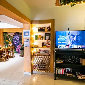 Hostel Adn Algo De Nosotros - Malaika, Medellín